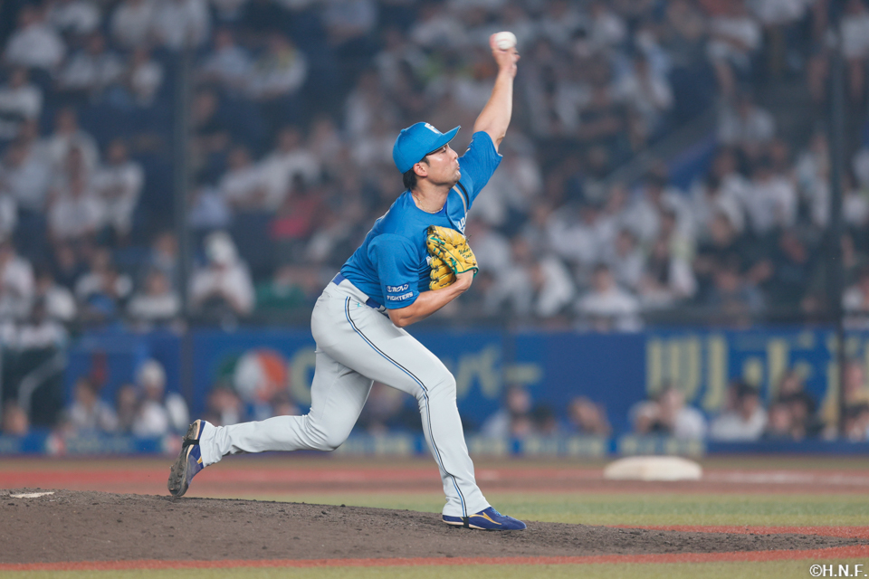 7回、三番手の上原投手