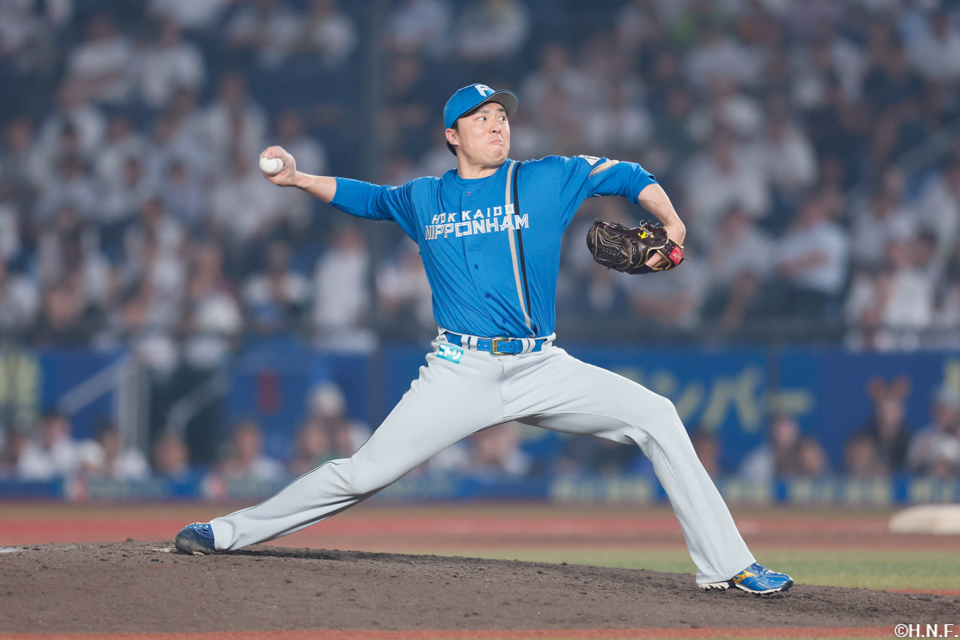 8回、四番手の田中正義投手