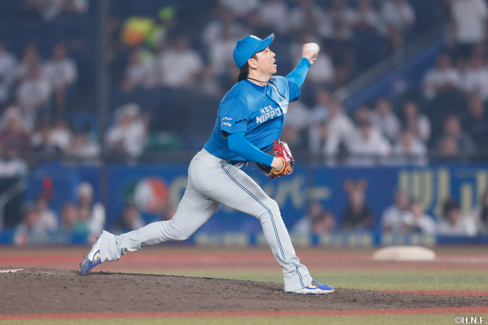 11回、七番手の宮西投手