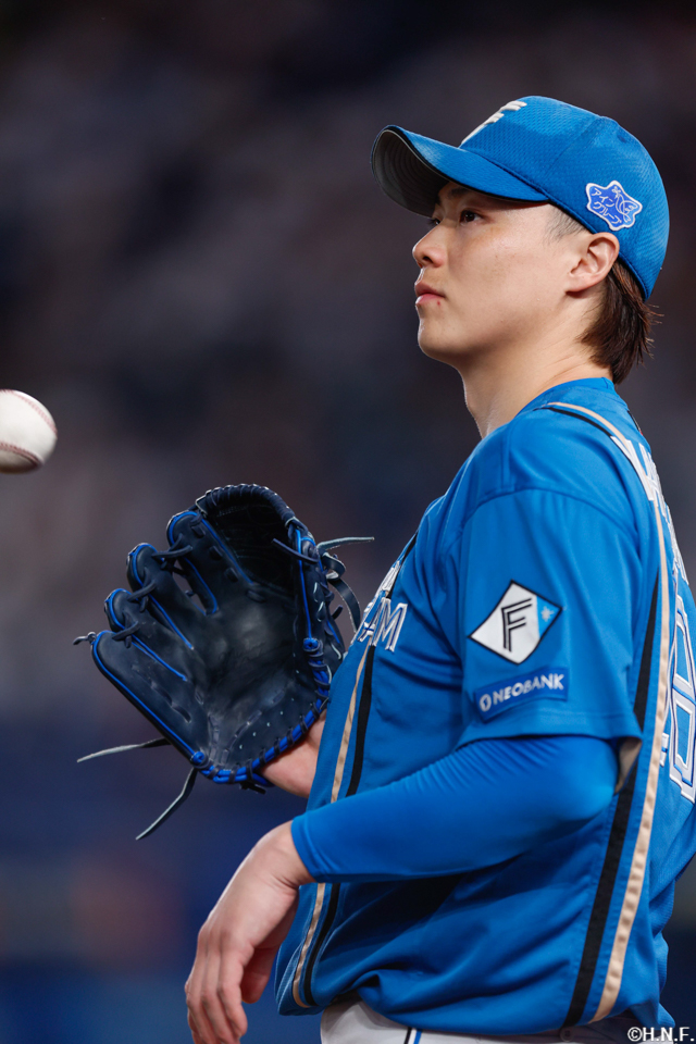 8回裏、山﨑福投手