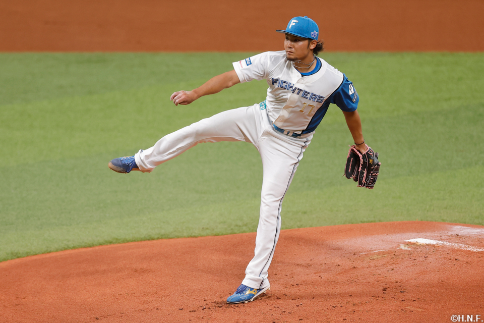 先発の伊藤投手02