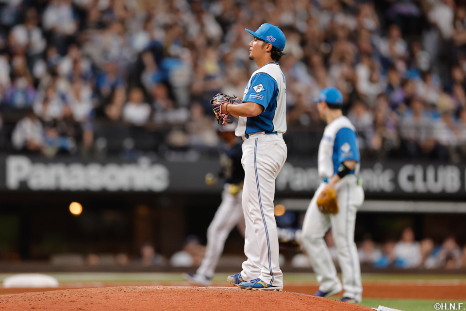 先発の伊藤投手04