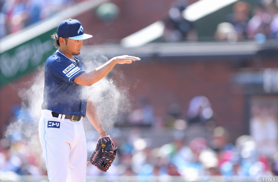 先発の伊藤投手01