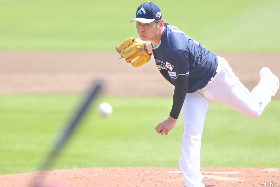 先発の加藤貴投手03