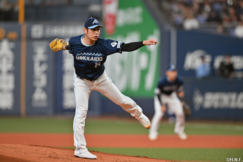 先発の加藤貴投手