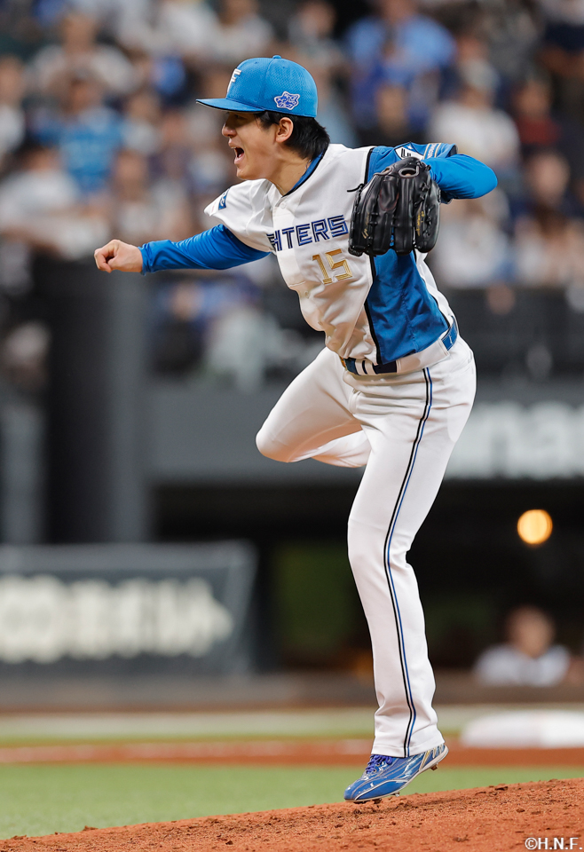 8回表を抑えた北山投手01