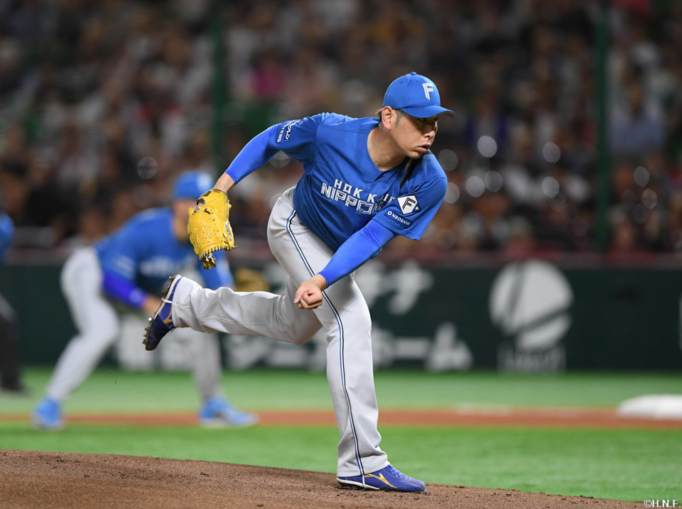 “先発の加藤貴投手”