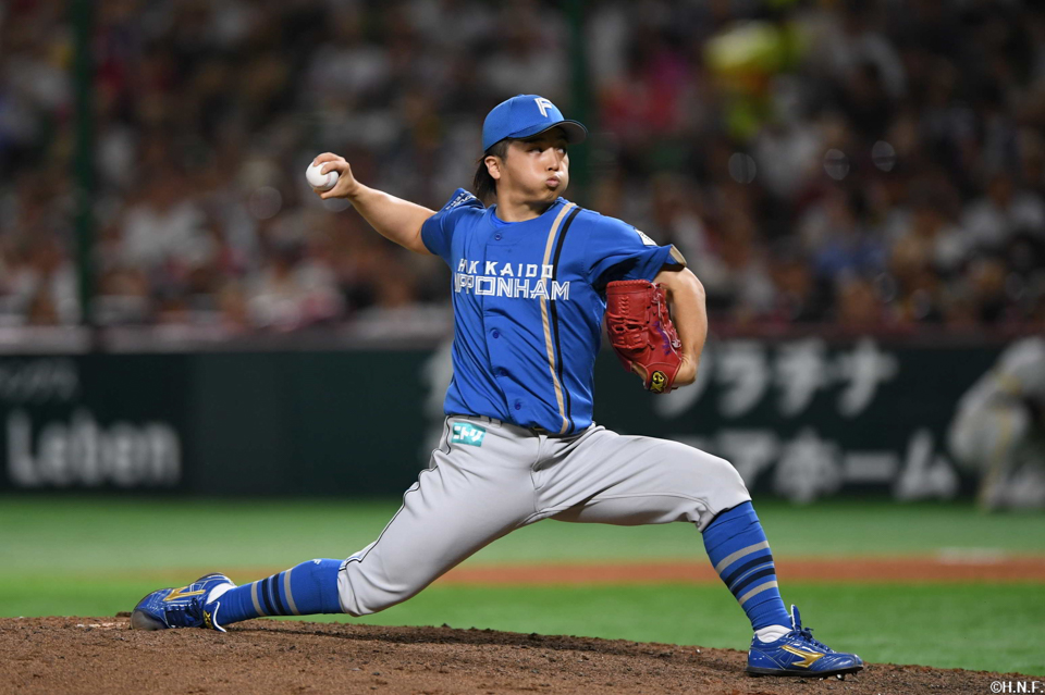 “8回、五番手の山本拓投手”