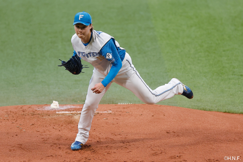 先発の山﨑福投手01