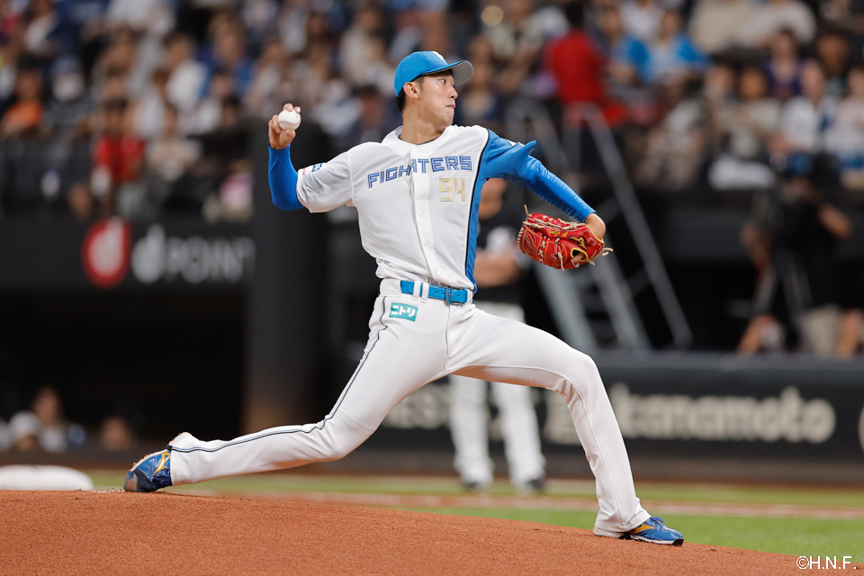 先発の福島投手01
