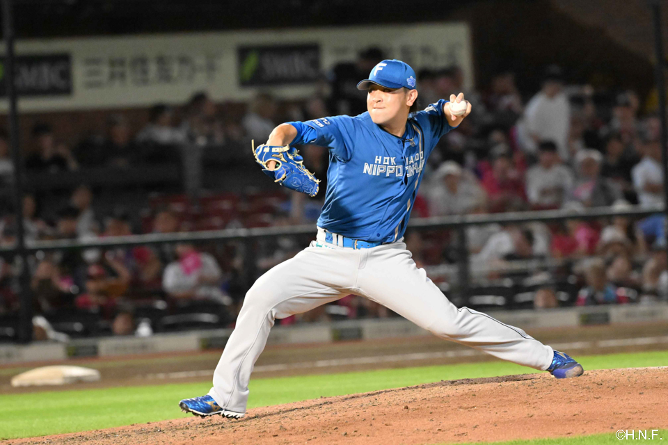 8回、二番手の河野投手