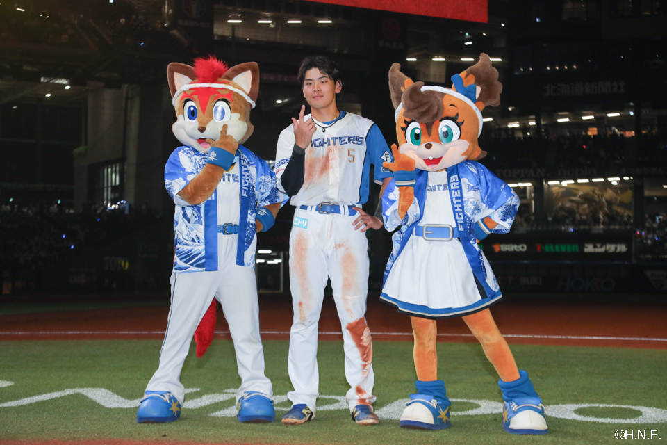 ヒーローの野村選手021