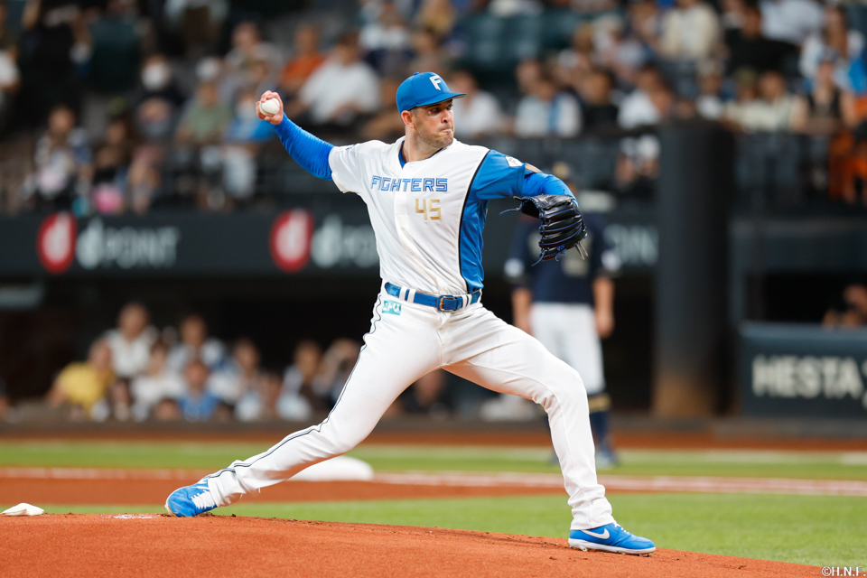 先発のバーヘイゲン投手