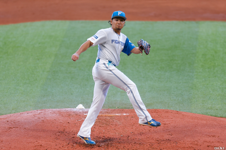 先発の伊藤投手04