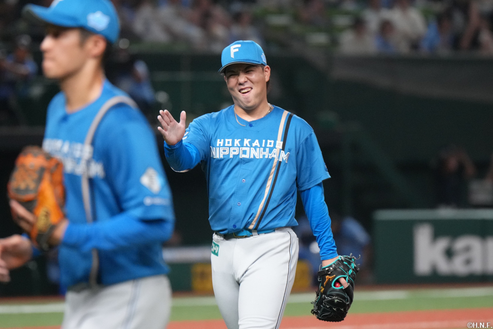 7回裏、ピンチを抑えた金村投手