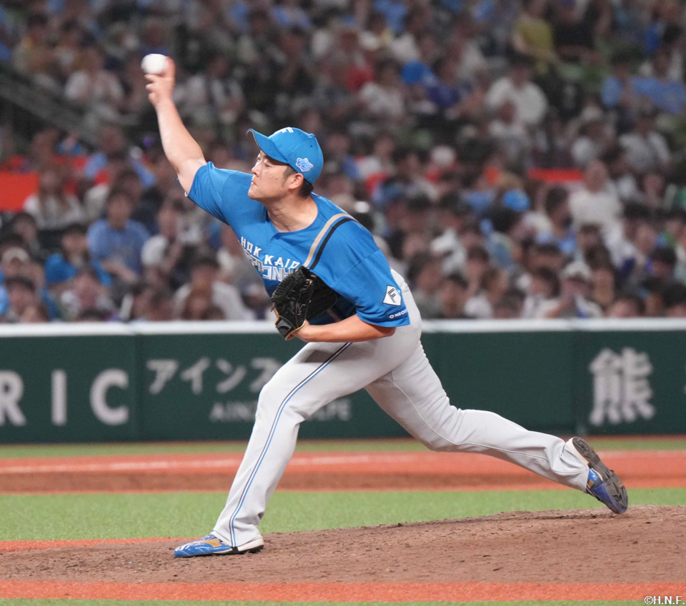 8回、四番手の齋藤投手