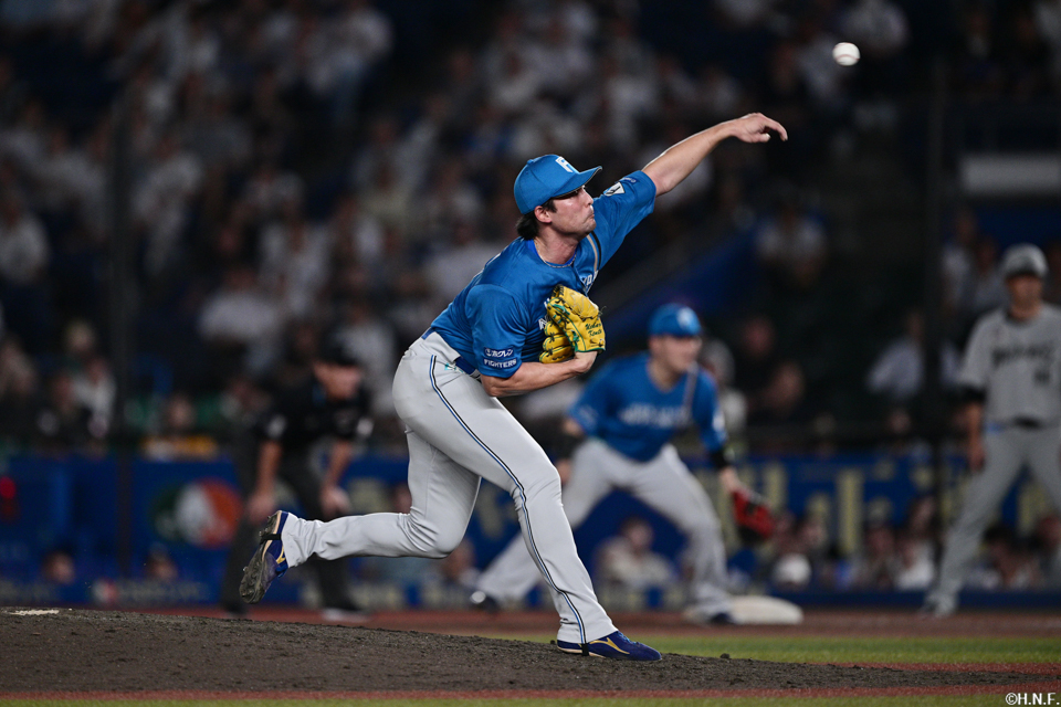 8回、四番手の上原投手01