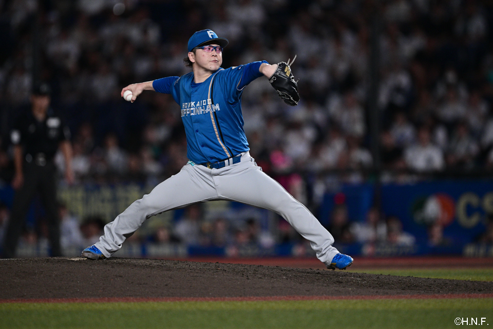 8回、四番手の生田目投手