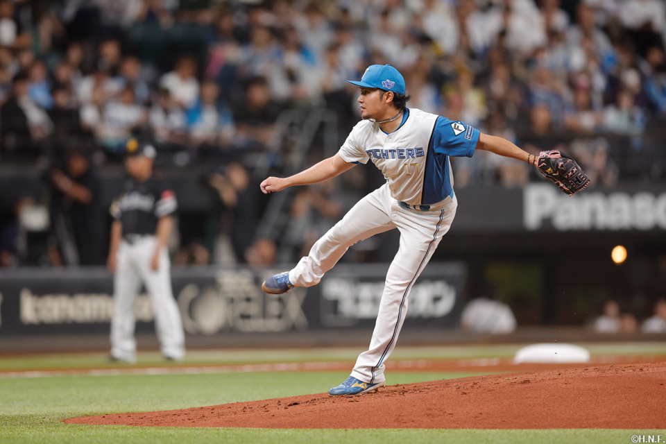 先発の伊藤投手02