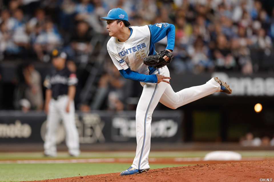 9回、三番手の栁川投手