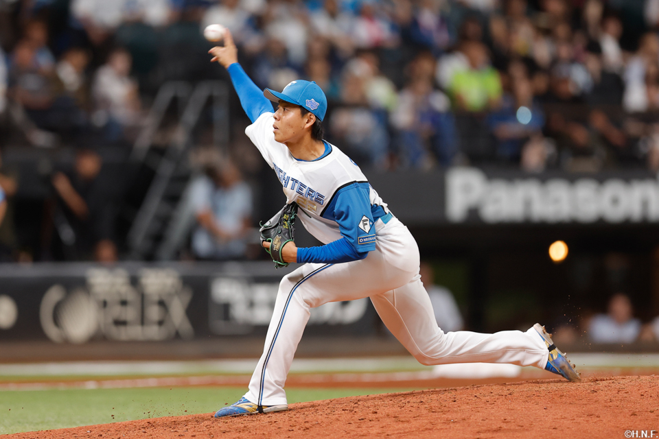 9回、四番手の杉浦投手