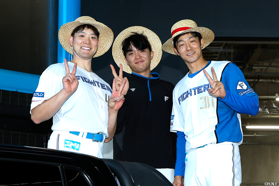 ヒーローの齋藤投手、石井選手、郡司選手02