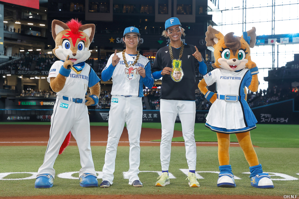 ヒーローの淺間選手と水谷選手03