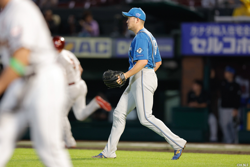 11回、四番手の斎藤投手