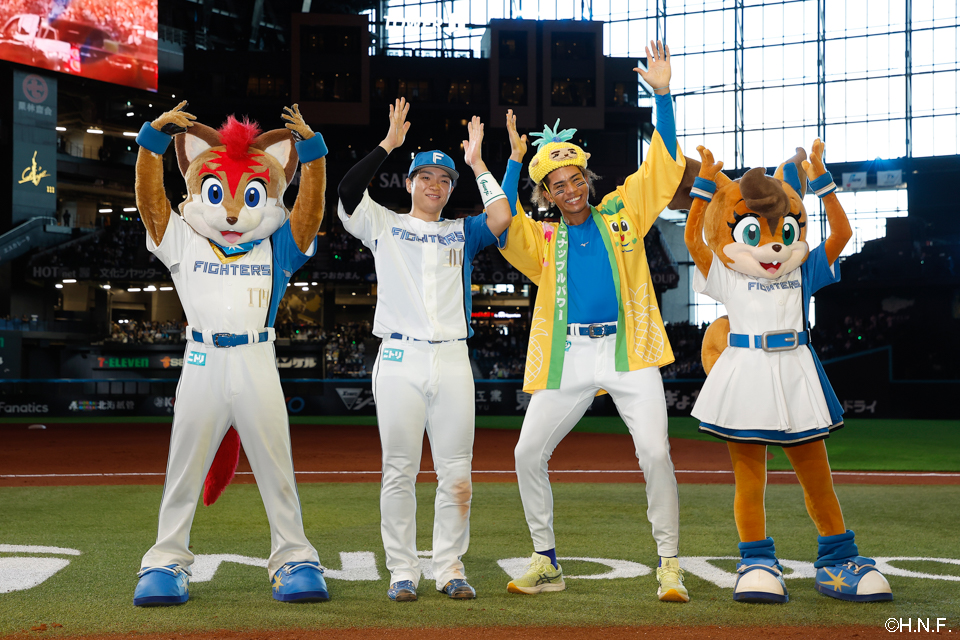 ヒーローの郡司選手と水谷選手04