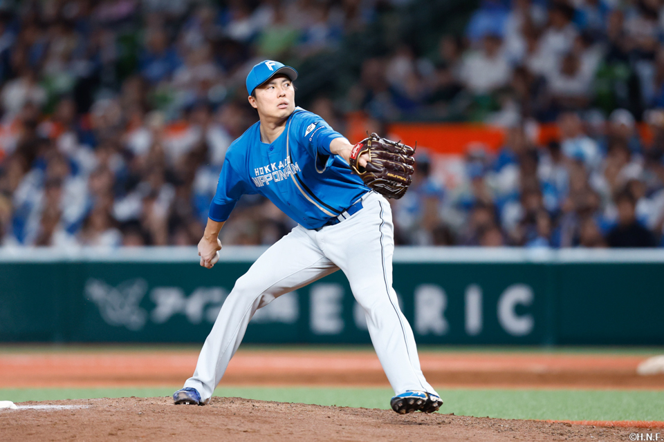 8回、三番手の田中正義投手