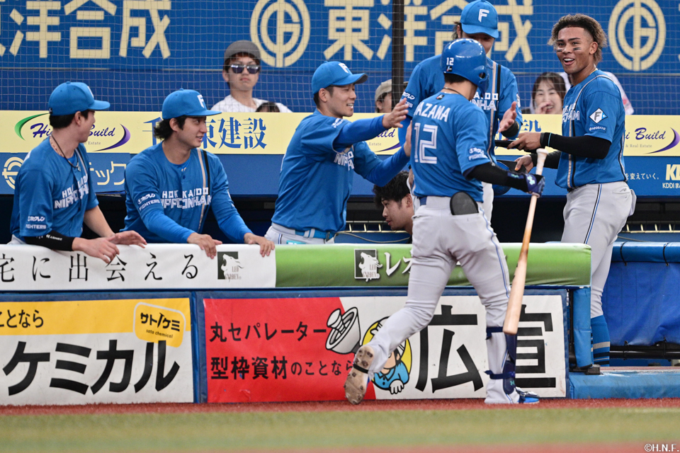 2回表、遊ゴロの間に先制点をあげる矢澤選手02