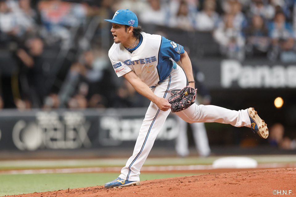 先発の伊藤投手01