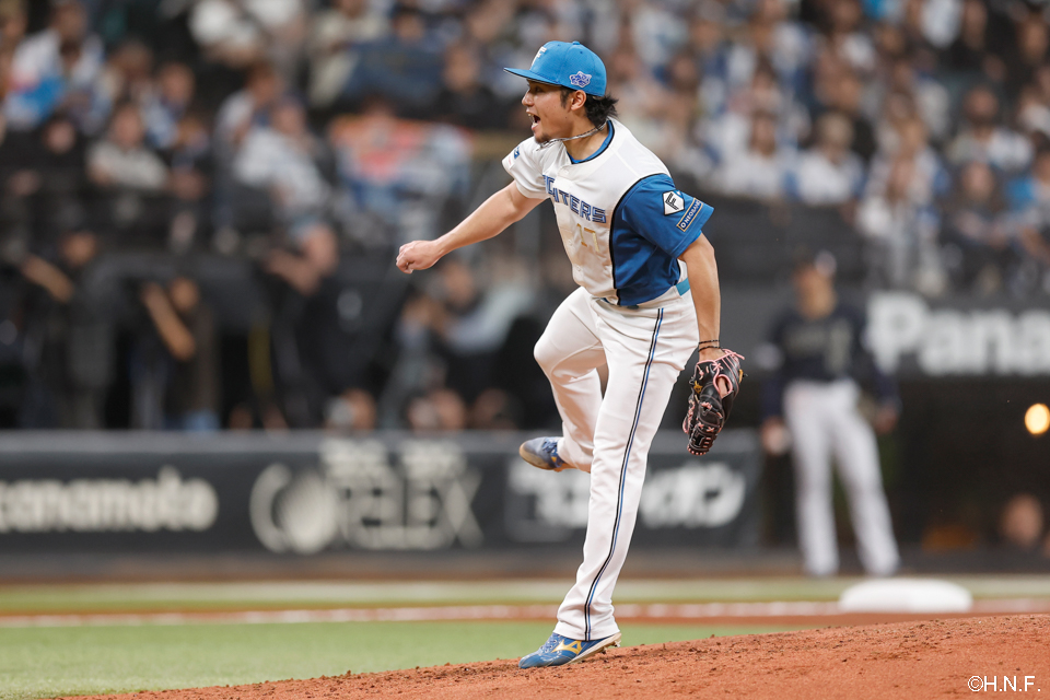 先発の伊藤投手03