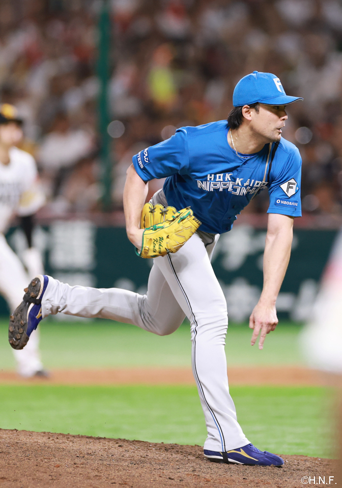 8回、二番手の上原投手01