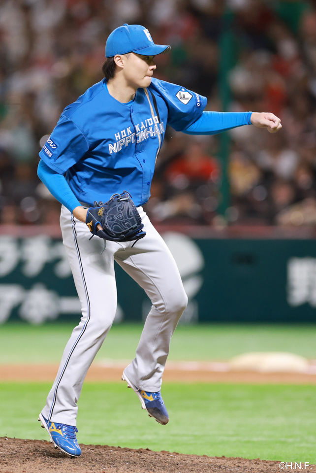 9回、二番手の山﨑福投手