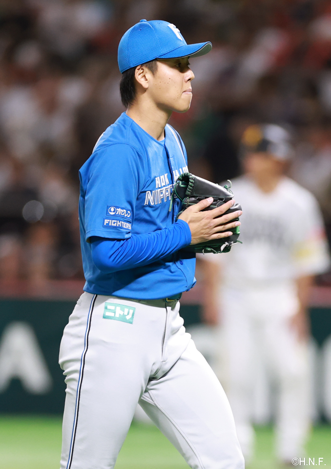 8回裏を抑えた杉浦投手