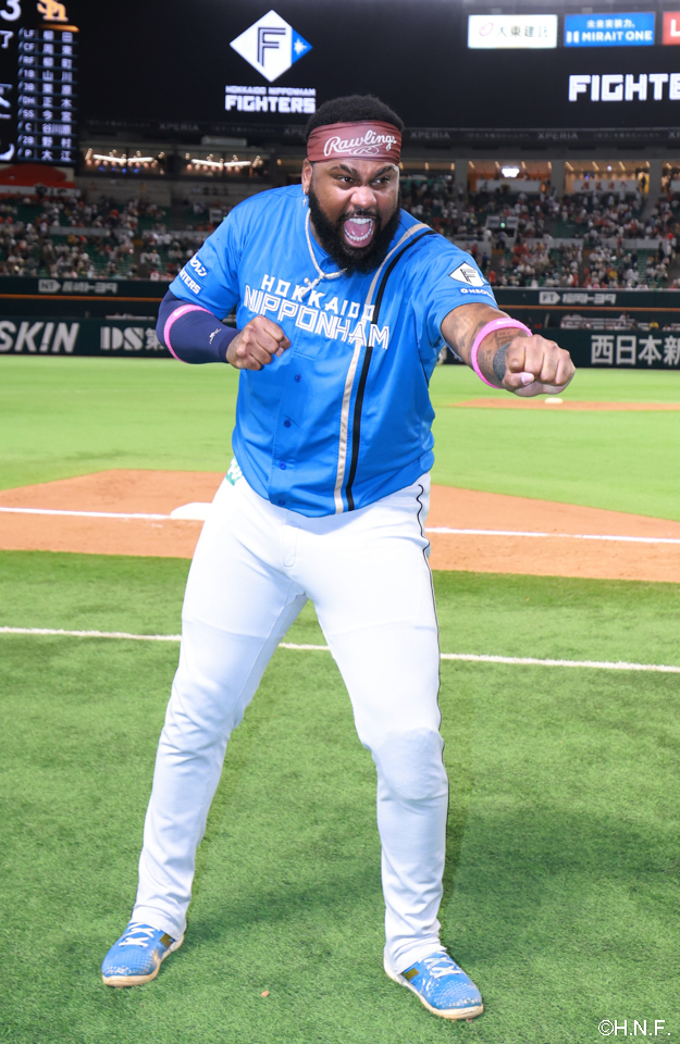 ヒーローのレイエス選手