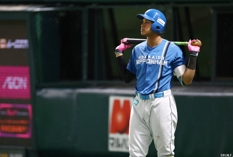 9回表、万波選手