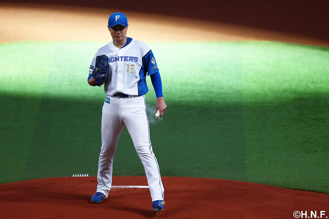 先発の山﨑投手01