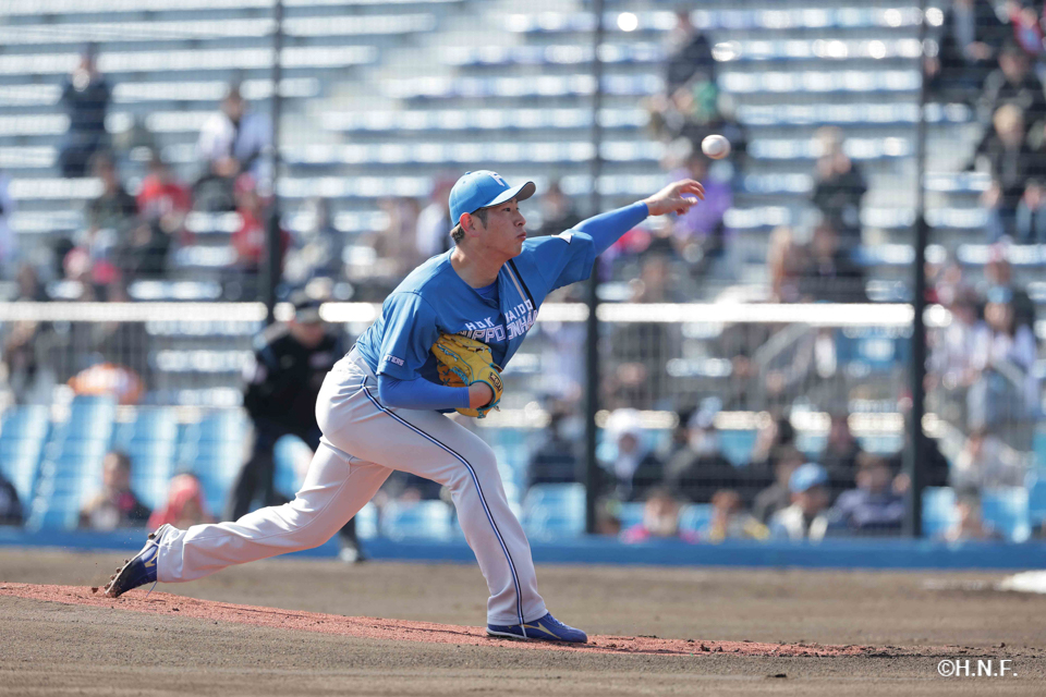 先発の加藤貴投手01