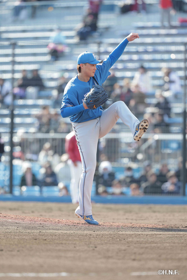 7回、三番手の山﨑福投手02