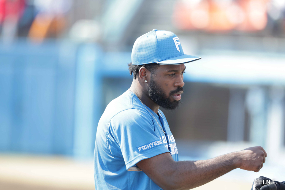 先発のラオ投手03