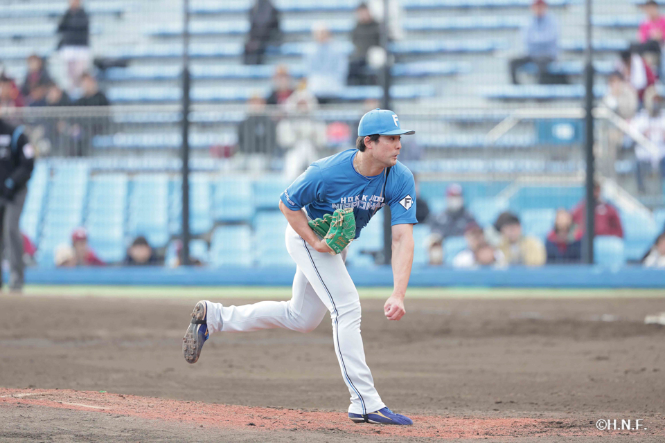 7回、四番手の上原投手