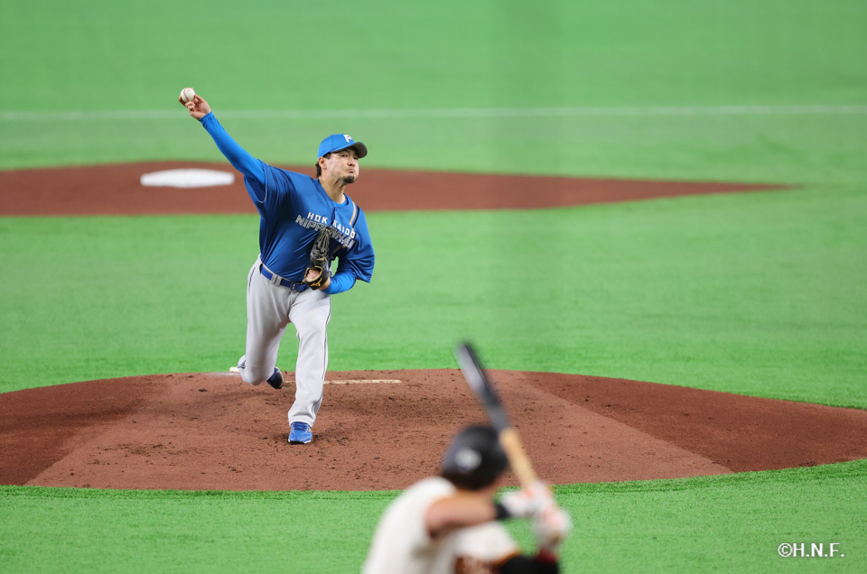 先発の有原投手01