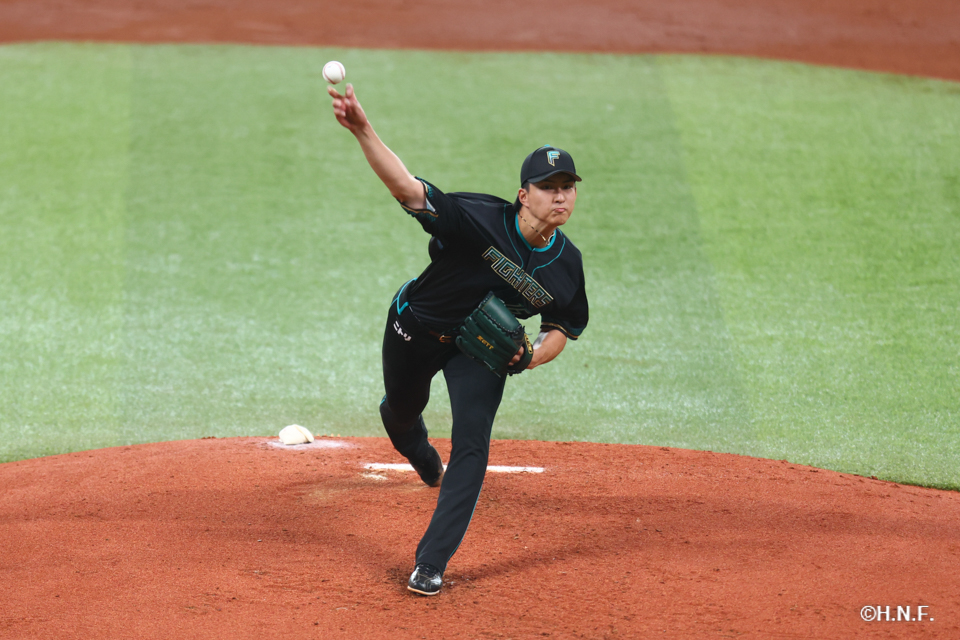 先発の達投手02