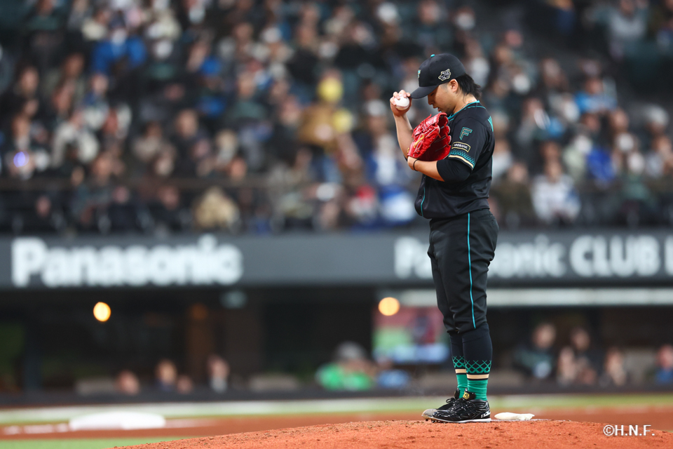 6回、三番手の山本投手01