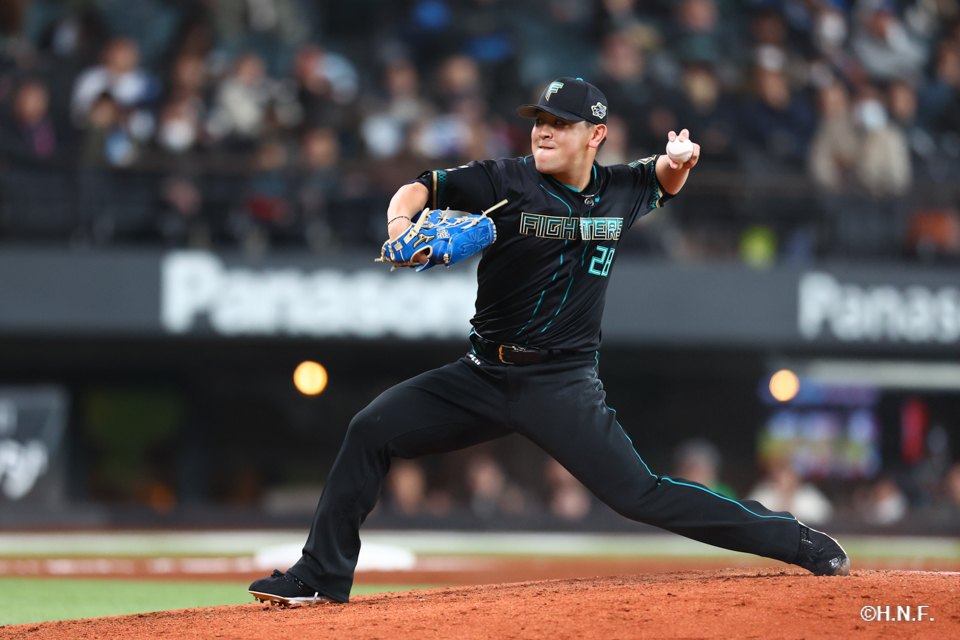 7回、四番手の河野投手01