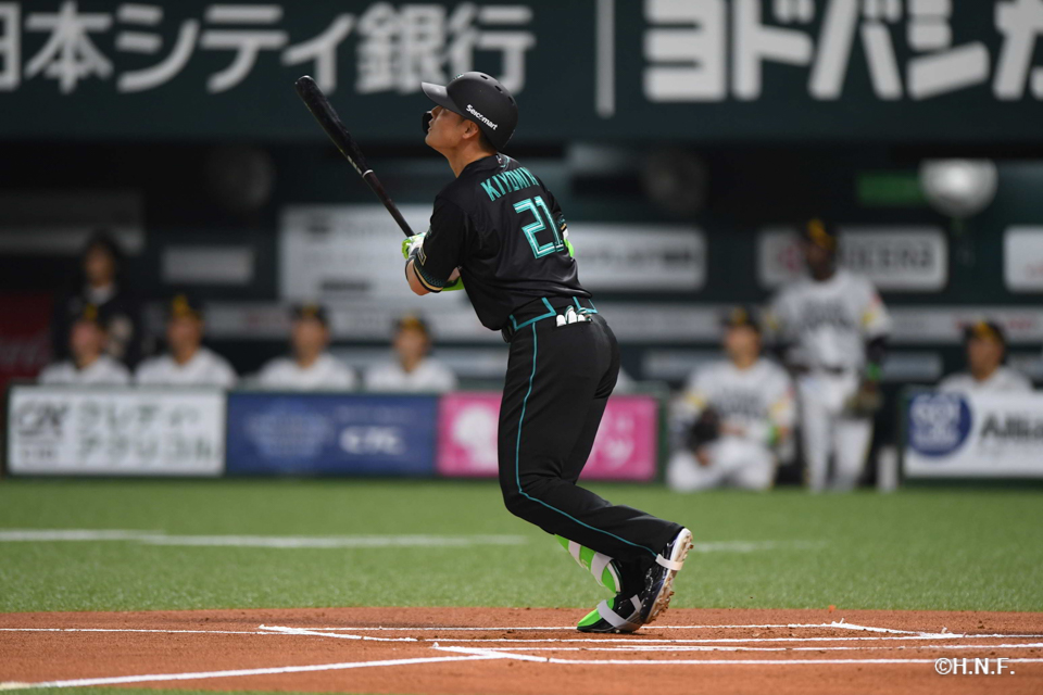 1回表、清宮選手01