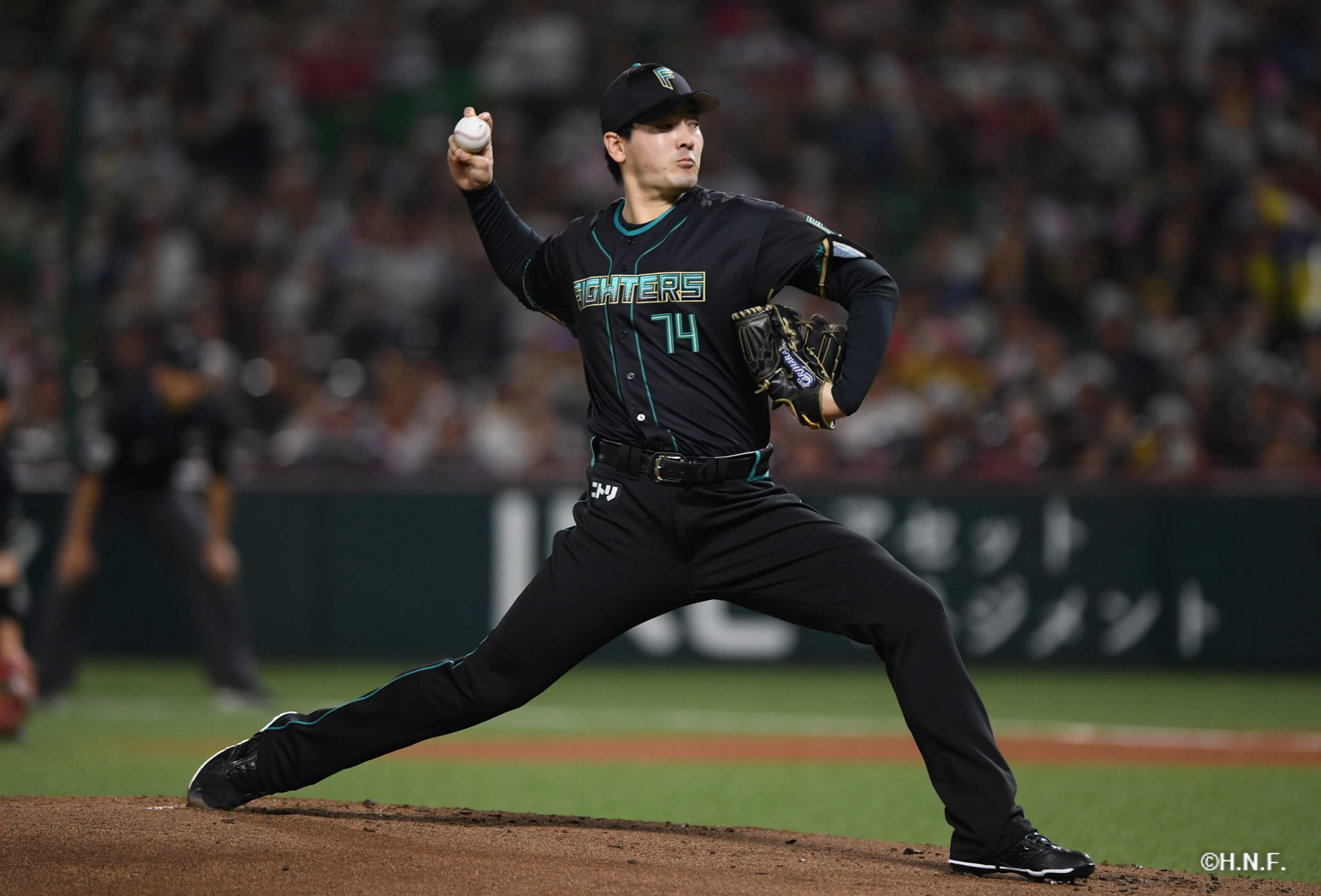 先発の有原投手