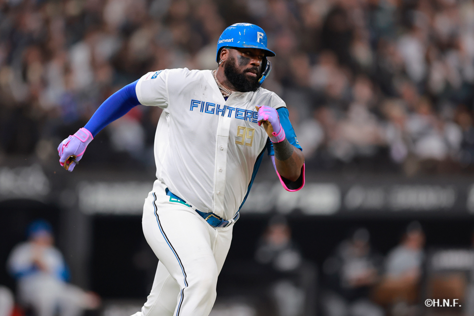 5回裏、レイエス選手02